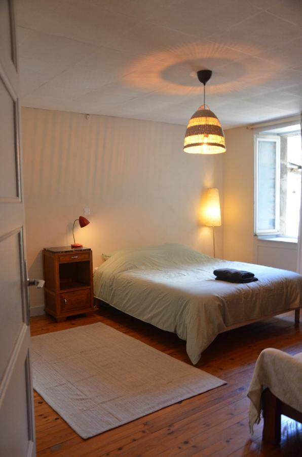 Les Gites Du Passage: La Popote Passenans Extérieur photo