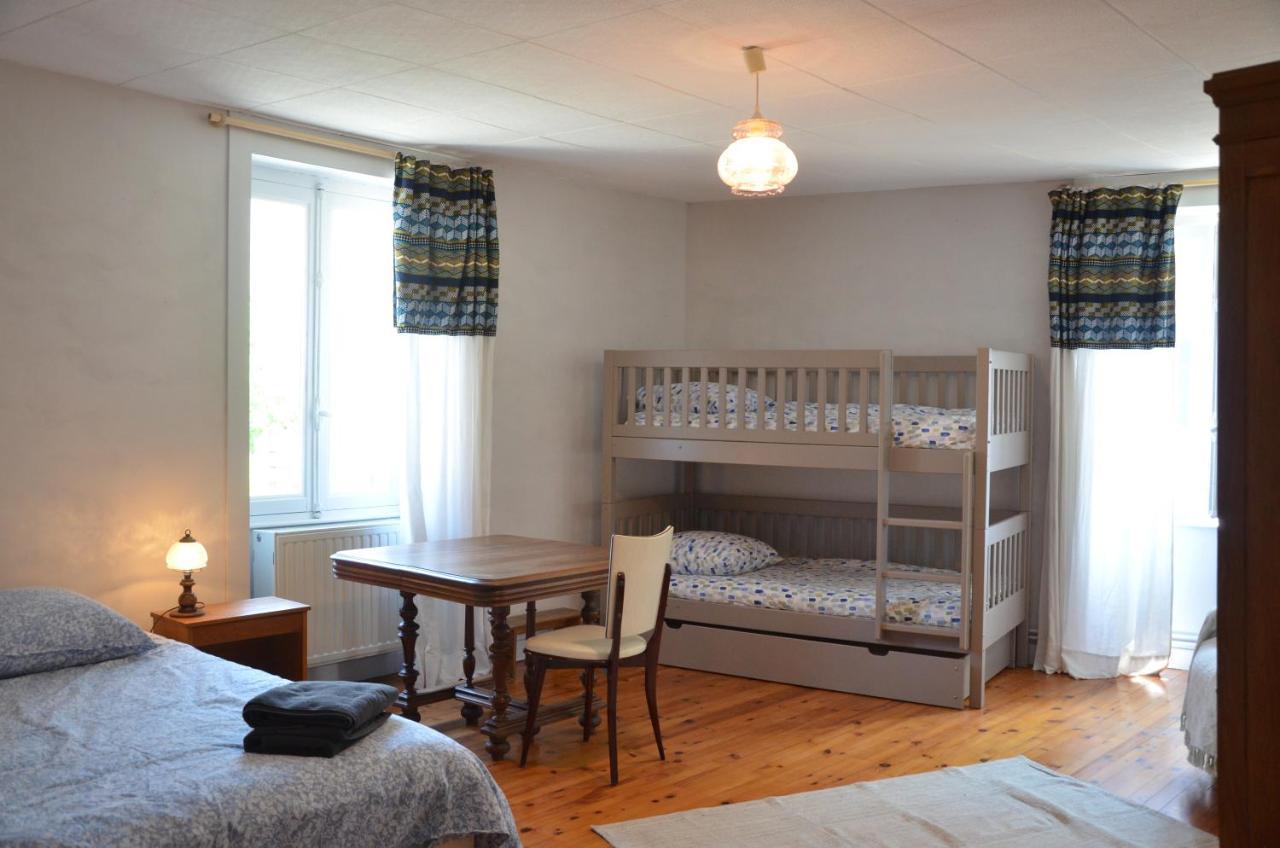 Les Gites Du Passage: La Popote Passenans Extérieur photo